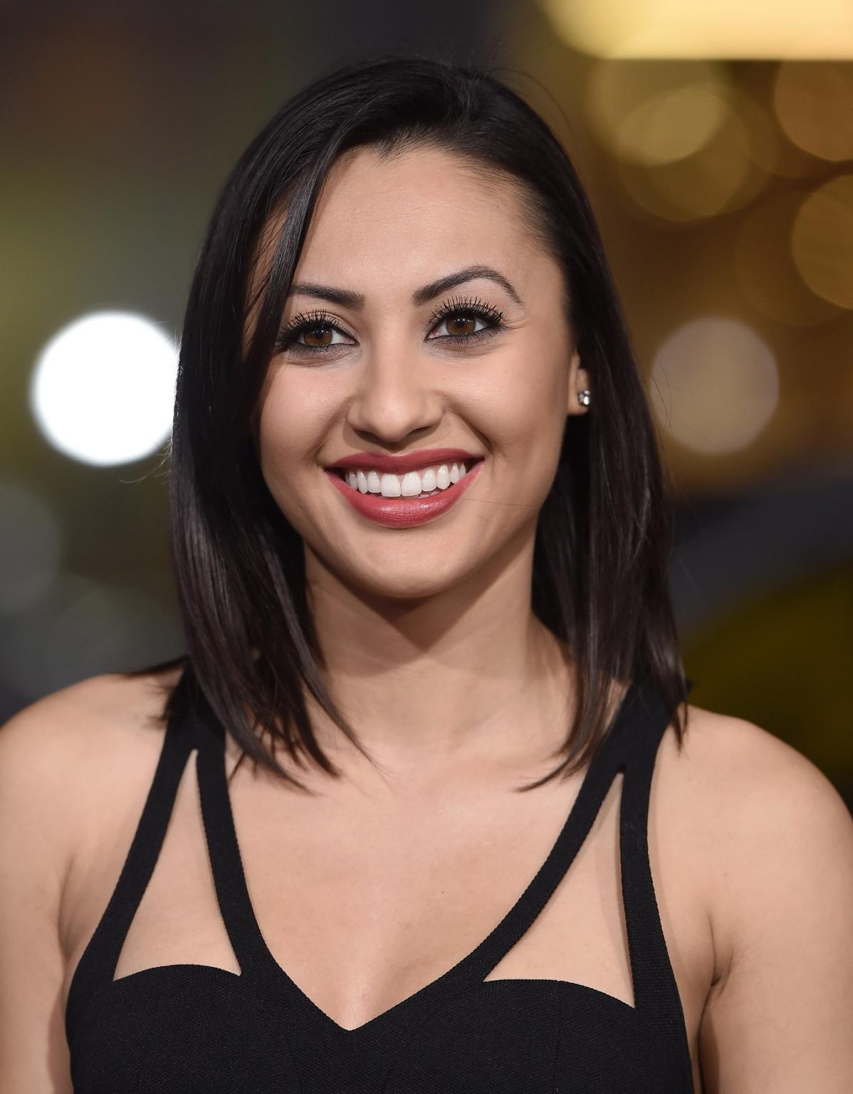 16P Francia Raisa busty and booty in black belly top and tight mini skirt at the Pro