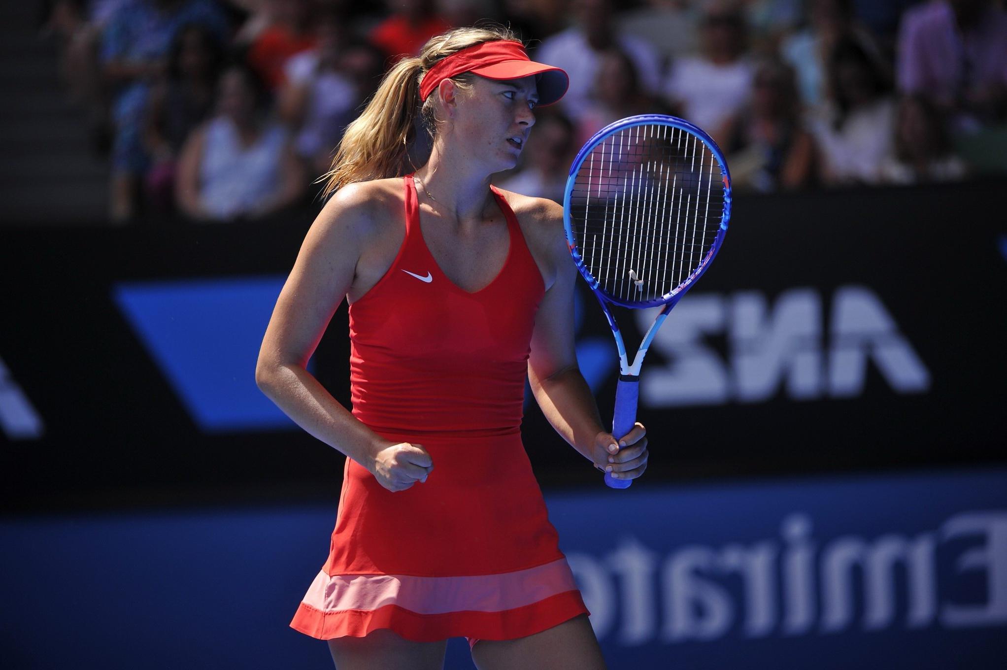 16P Maria Sharapova flashing her panties at the 2nd Round Match of Australian Open
