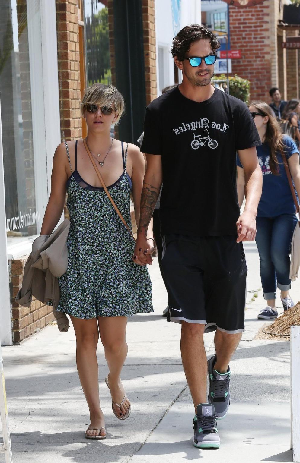 16P Kaley Cuoco boasting in her full bra all over Los Angeles