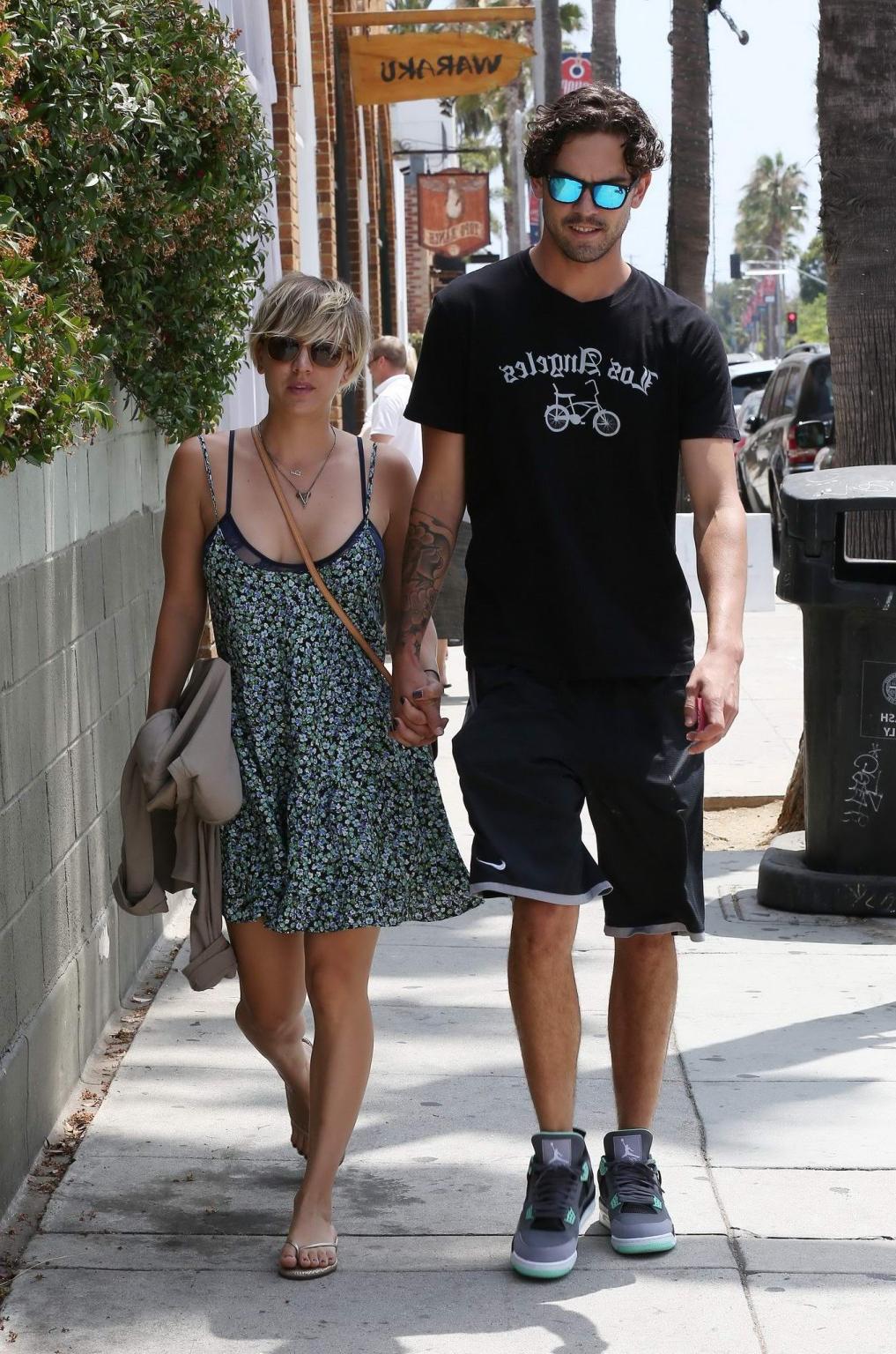 16P Kaley Cuoco boasting in her full bra all over Los Angeles