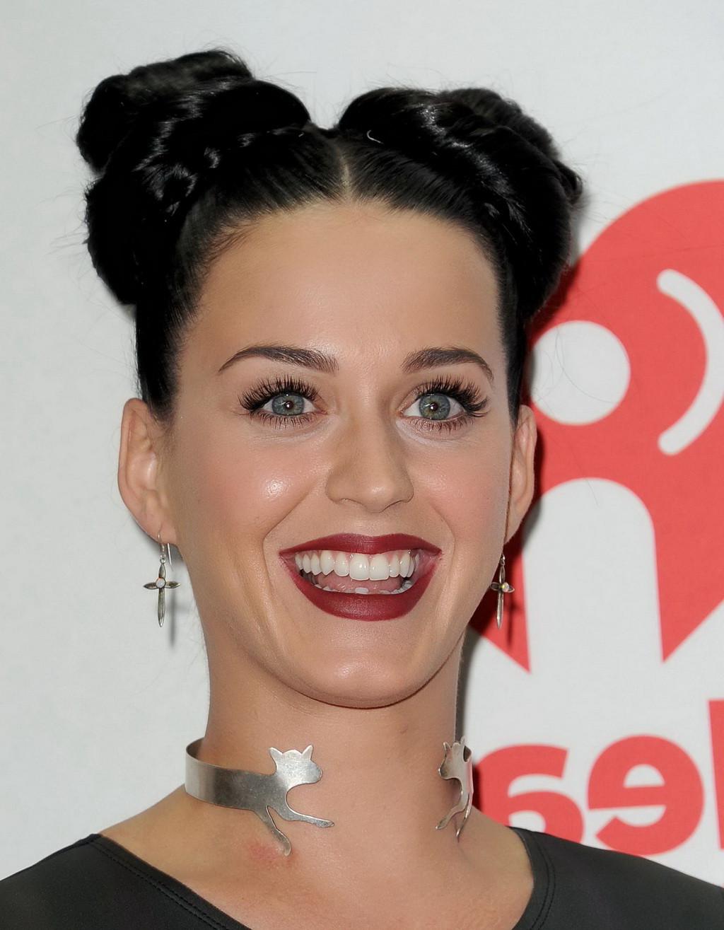 16P Katy Perry wearing leather belly top  mini skirt at 2013 iHeartRadio Music Festi