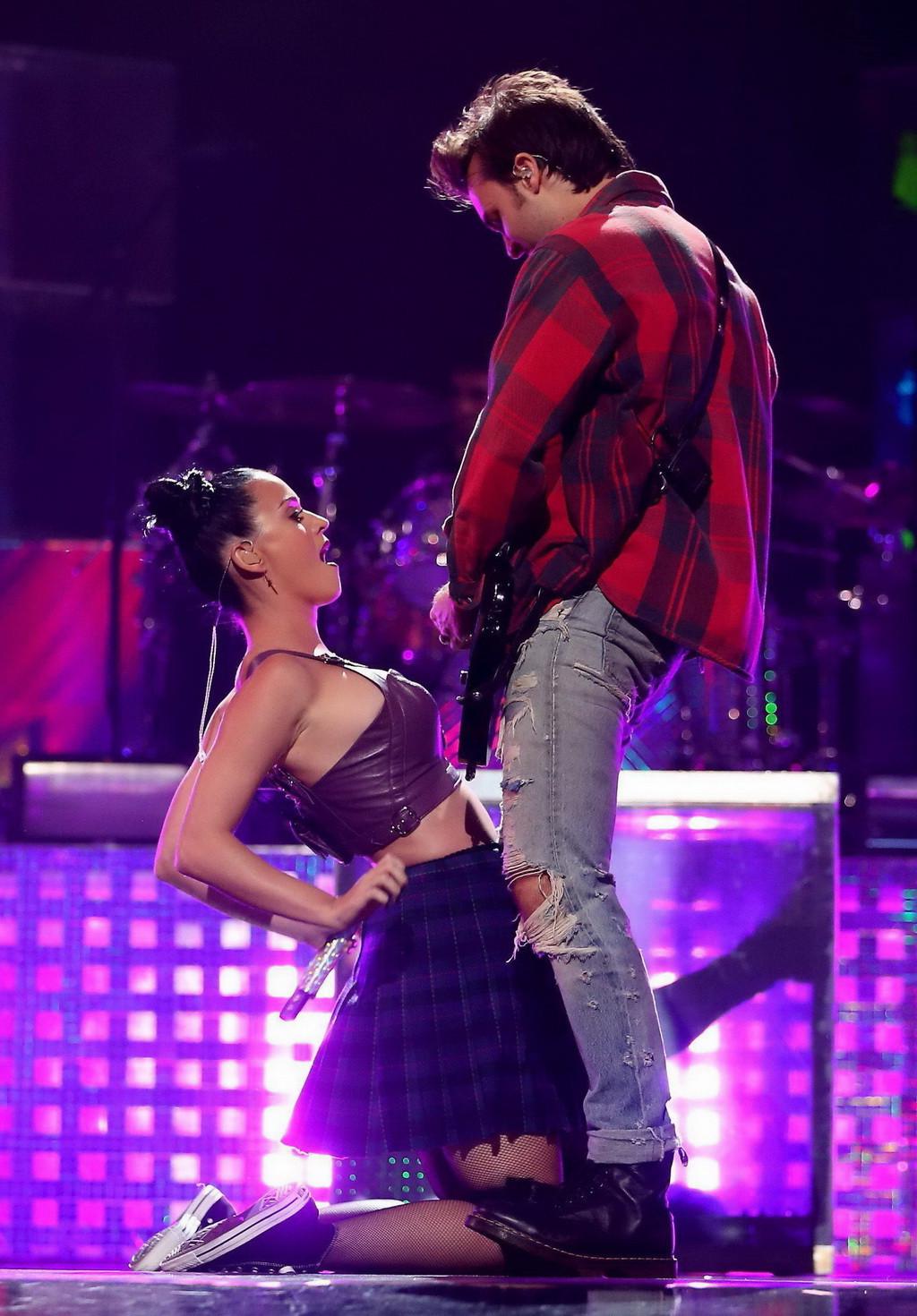 16P Katy Perry wearing leather belly top  mini skirt at 2013 iHeartRadio Music Festi