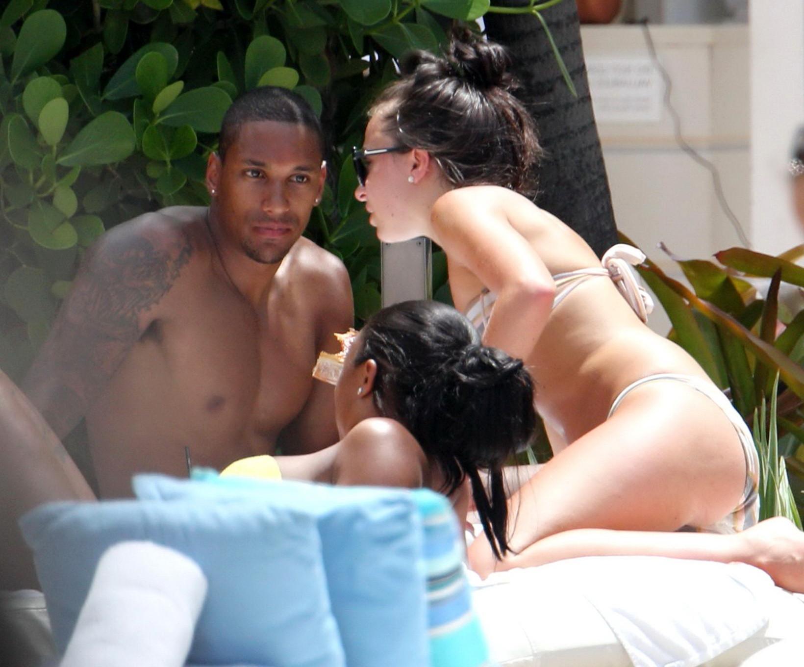 16P Louisa Lytton showing off her ass in bikini at the hotel pool in Miami