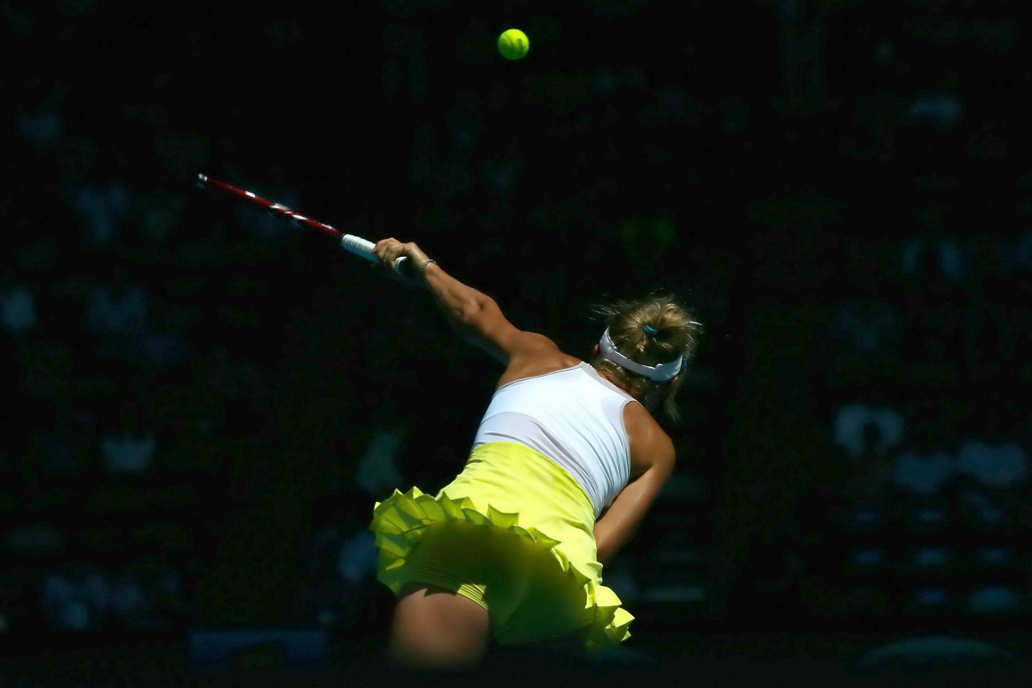 10P Caroline Wozniacki showing sweaty cleavage  camelote at the 2013 Australian Open