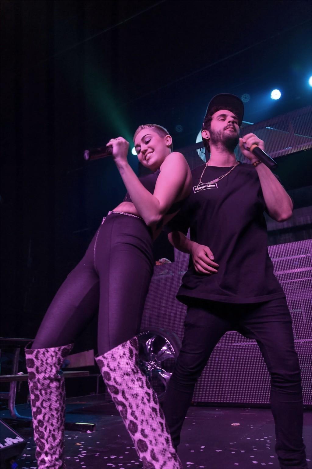 10P Miley Cyrus in tiny belly top  tights live at Borgore's Christmas Creampies conc