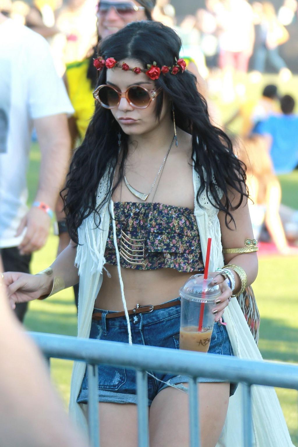 10P Vanessa Hudgens busty  booty in belly top and denim shorts at 2012 Coachella Val