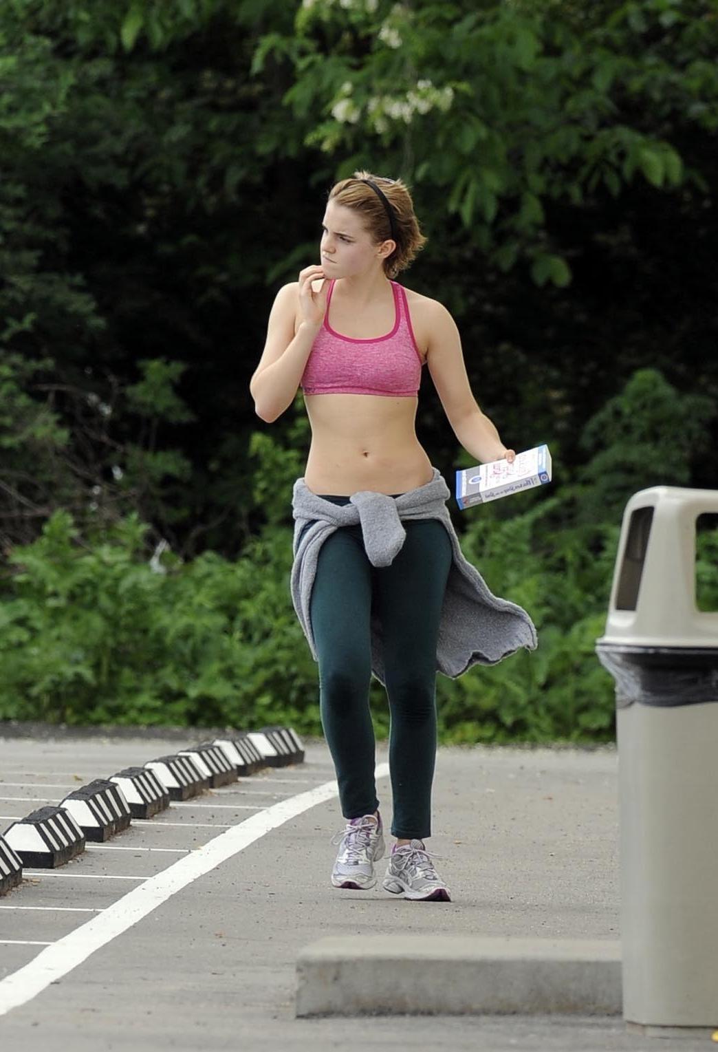 16P Emma Watson shows off her belly wearing sexy sports outfit in Pittsburgh