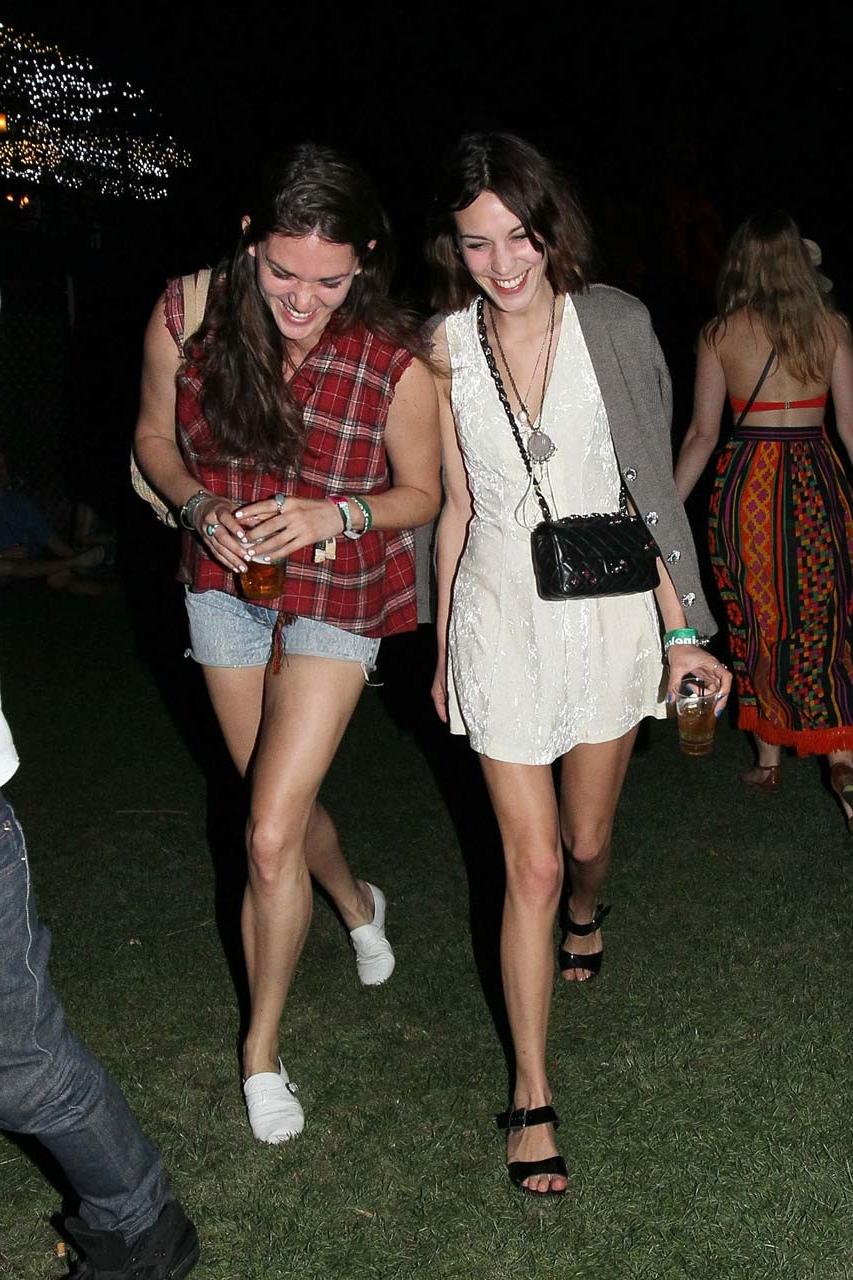 16P Alexa Chung upskirt in car paparazzi pictures and posing topless and leggy in mi