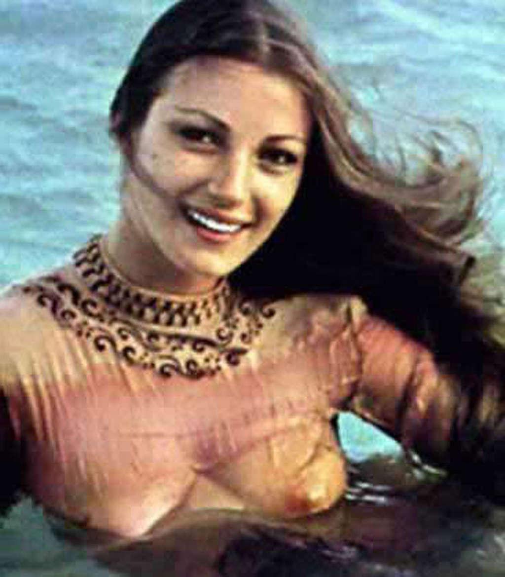 10P Jane Seymour exposing her tits and ass and upskirt in car