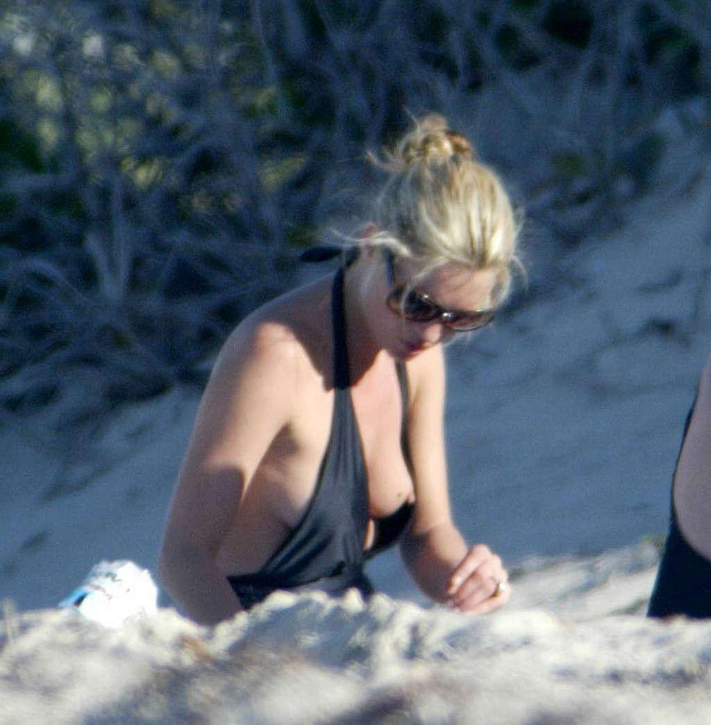 10P Kate Moss tits exposed on beach and upskirt in car paparazzi shoots