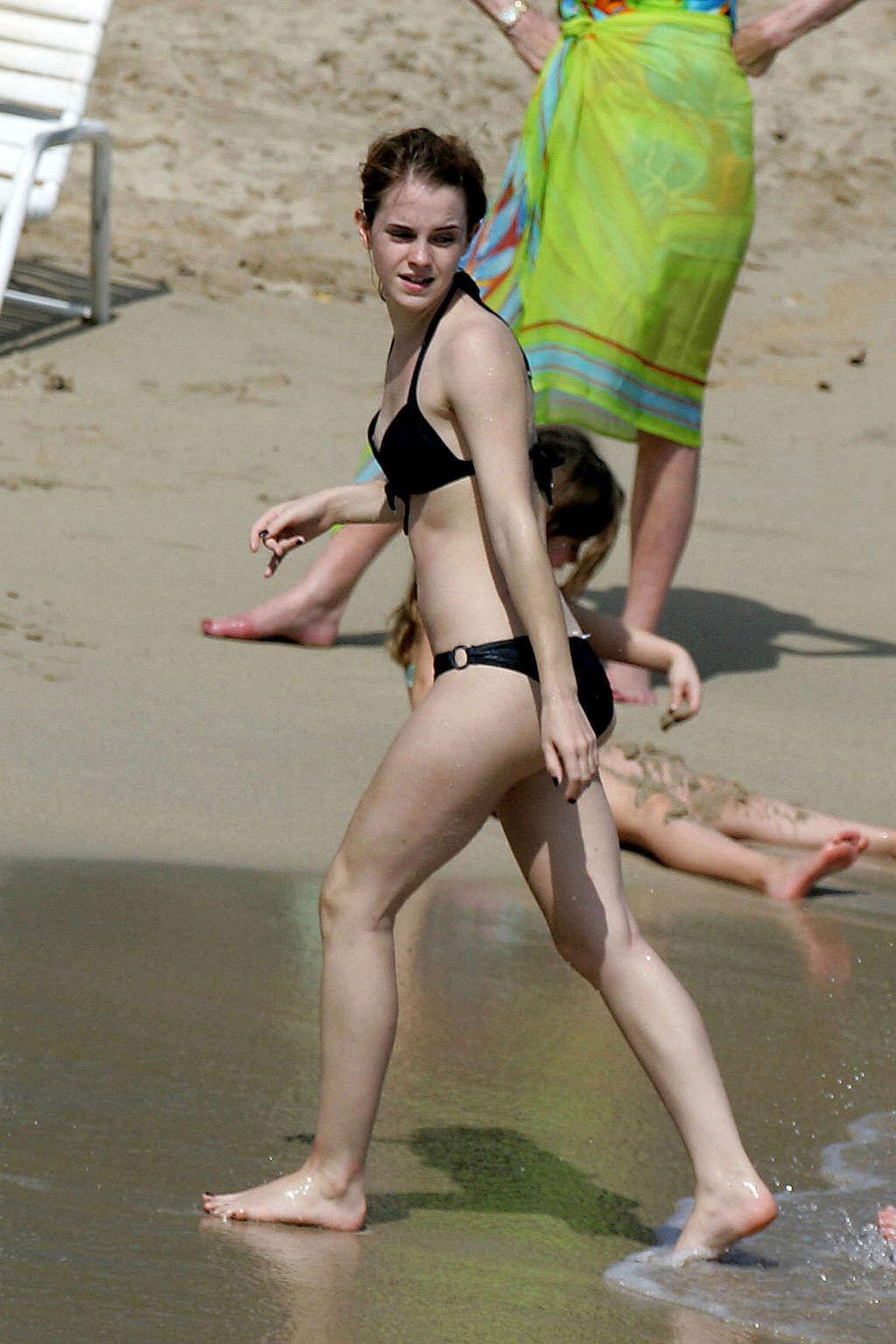 16P Emma Watson flashing her panties and pubic hair upskirt in car
