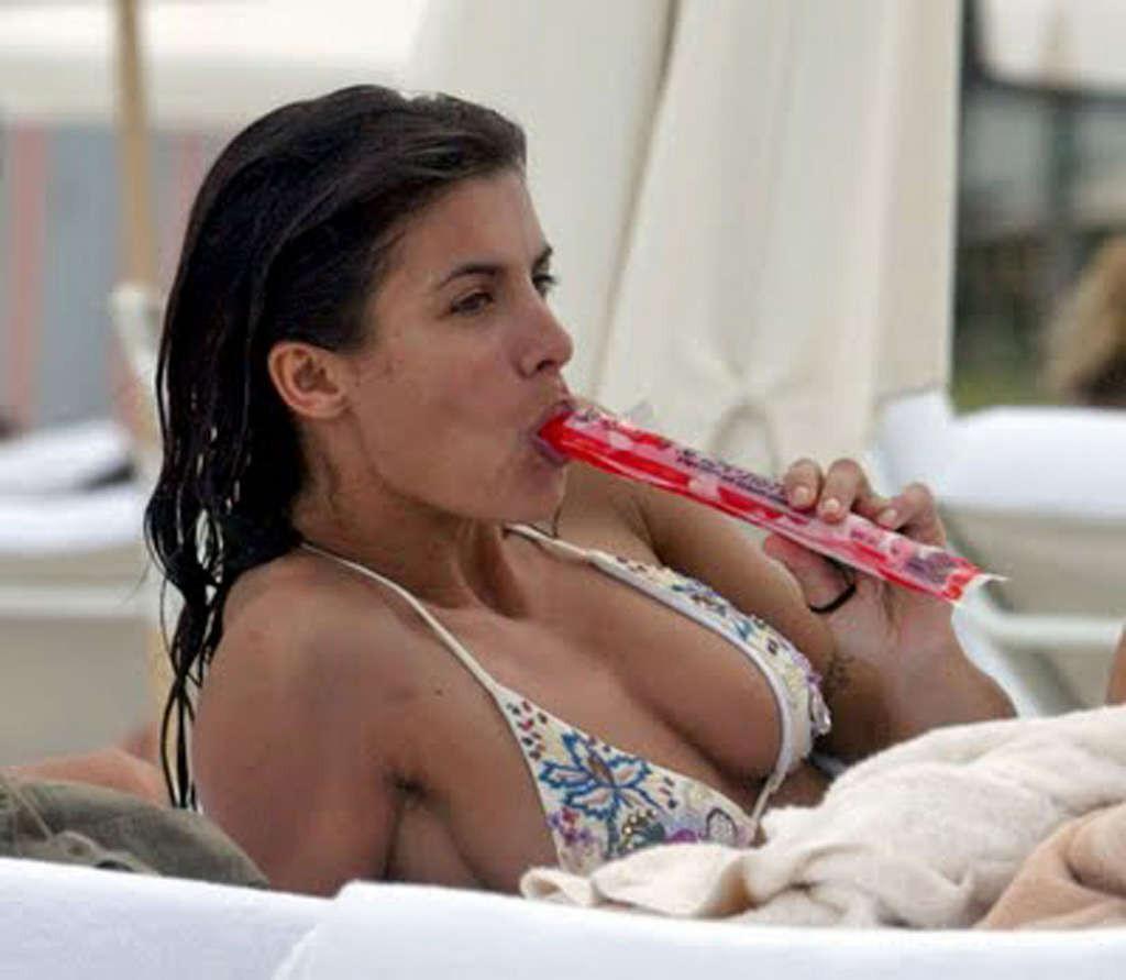16P Elisabetta Canalis enjoying on beach and showing perfect body and sexy ass in bl