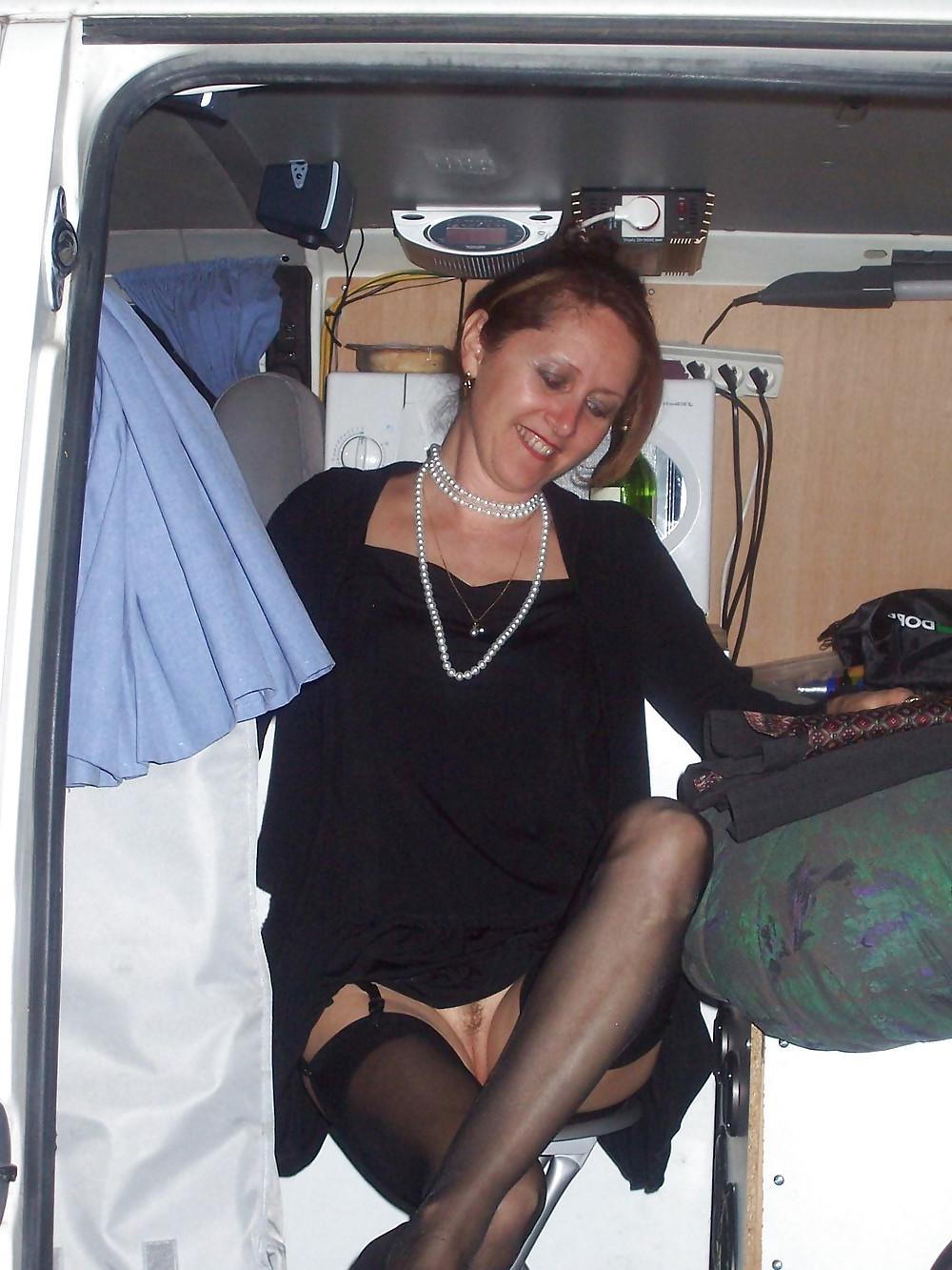 25P HORNY HOUSEWIFE SYLVIE