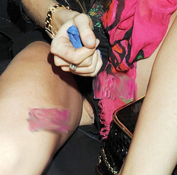 15P Lindsay Lohan upskirt pussy while leaving the car