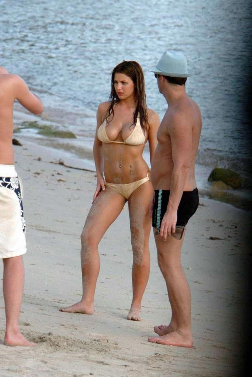 15P Gemma Atkinson holding blanket over her nude tits