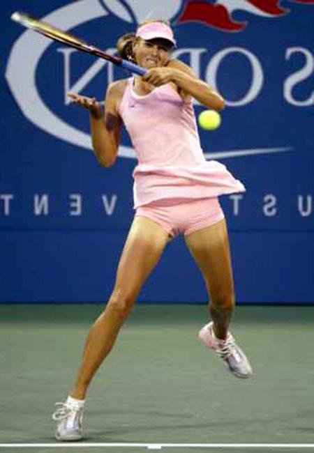 16P Celeb Maria Sharapova hot camel toe and sexy ass