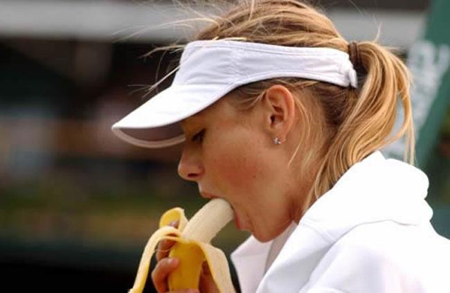 16P Celeb Maria Sharapova hot camel toe and sexy ass