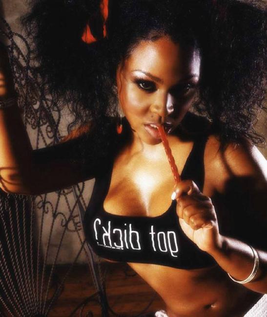 16P Black celeb Lil Kim hot camel toe and upskirt pics