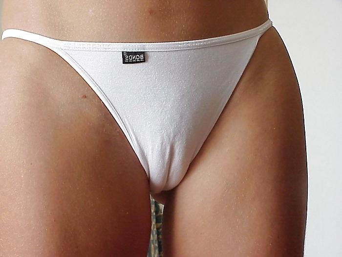 12P Cameltoe