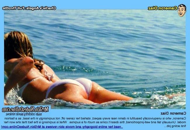 16P Cameron Diaz showing her perfect body