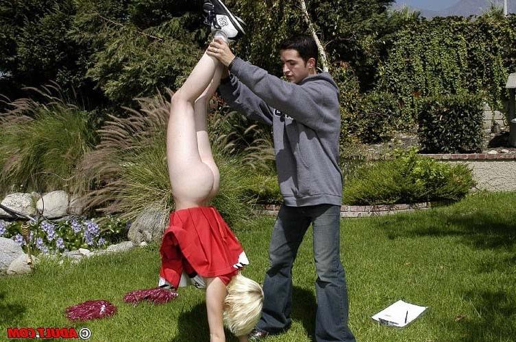 17P Cute blonde cheerleader showing her skills on audition