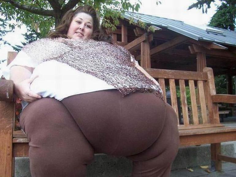 15P very fat mature with huge belly poser