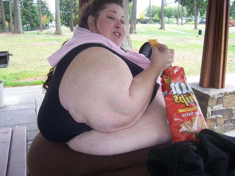 15P very fat mature with huge belly poser