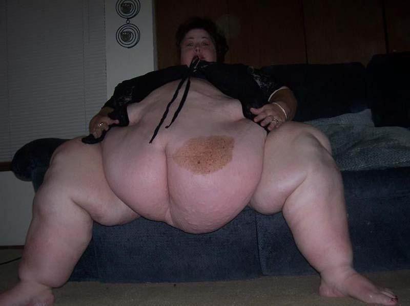 15P very fat mature with huge belly poser