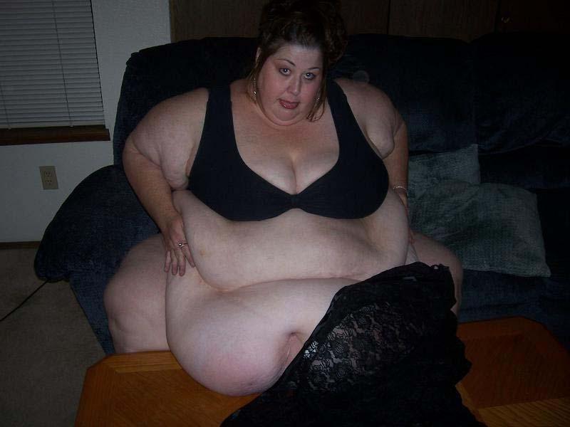 15P very fat mature with huge belly poser