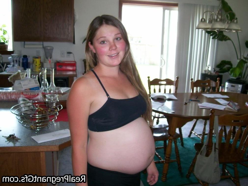 16P Amateur preggo girlfriends