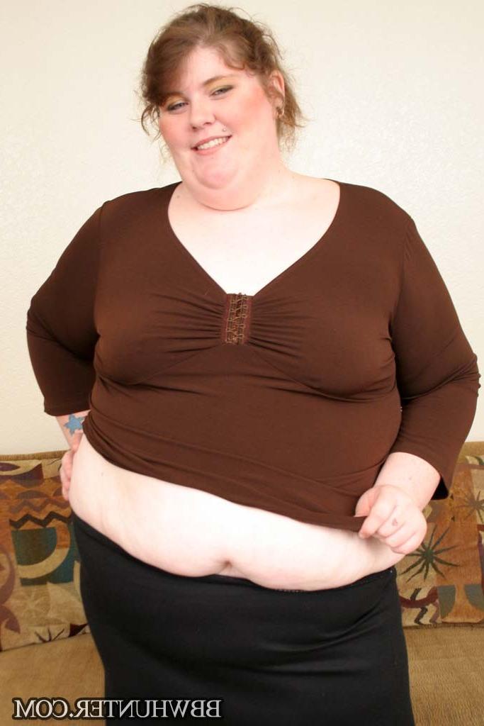 16P Redhead BBW with a Big Belly Gets Fucked