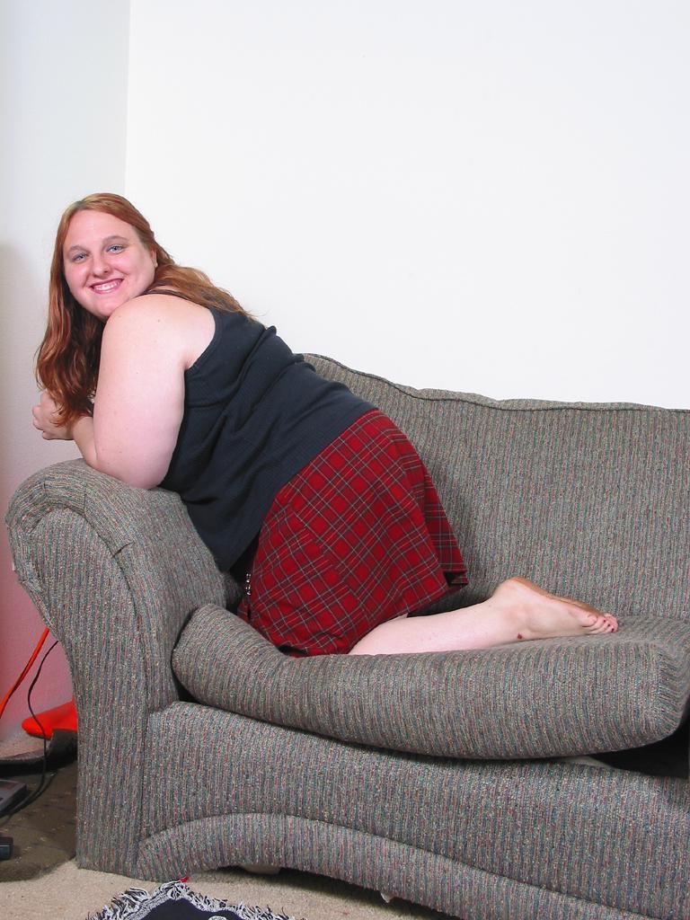 20P Big tit bbw teasing on a couch