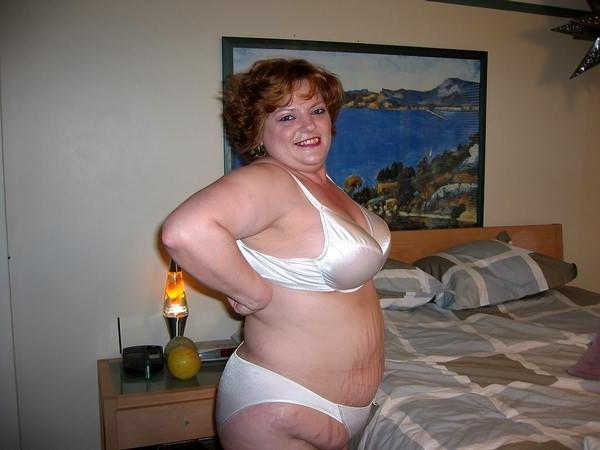 20P Fat giant belly showing body in its room