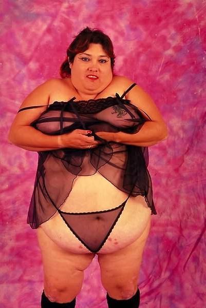 19P Fat flashy plumper huge belly