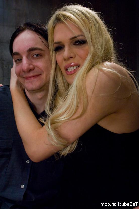 12P Blonde Tranny with huge cock cums all over her conquest