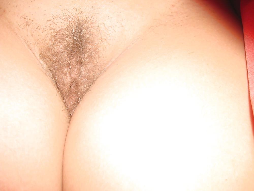 5P More hidden pictures of my wifes pussy