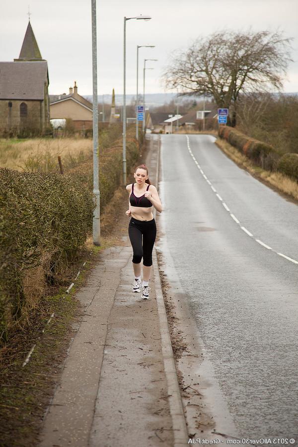 13P after a good run outdoors this milf brings it indoors to stretch pussy