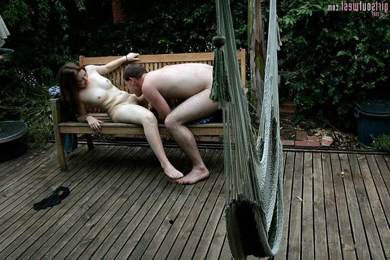 16P Couple having sex in the back yard