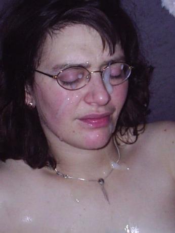 12P Horny amateur girlfriends giving blowjobs