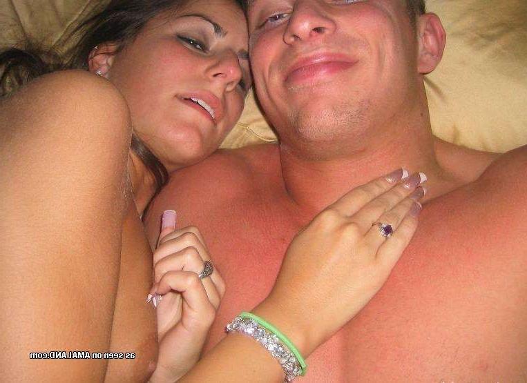 15P Teen girlfriend gets fucked with cumshot on belly