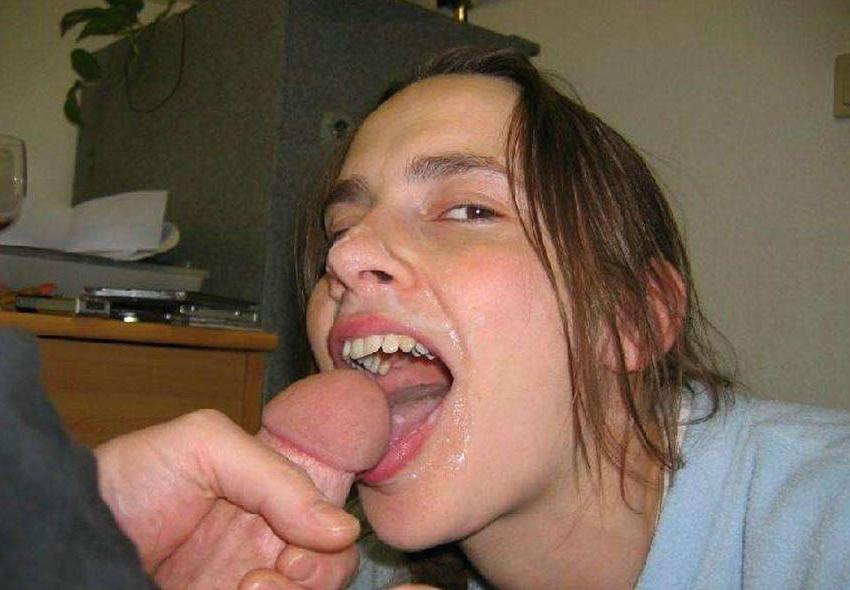 15P Real amateur girlfriends taking facials