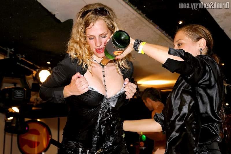 20P Tipsy eurobabes play with jizz on their hooters