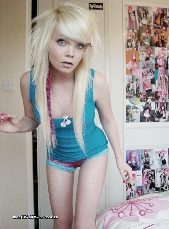 9P Hot naughty babes posing sexy for their BFs