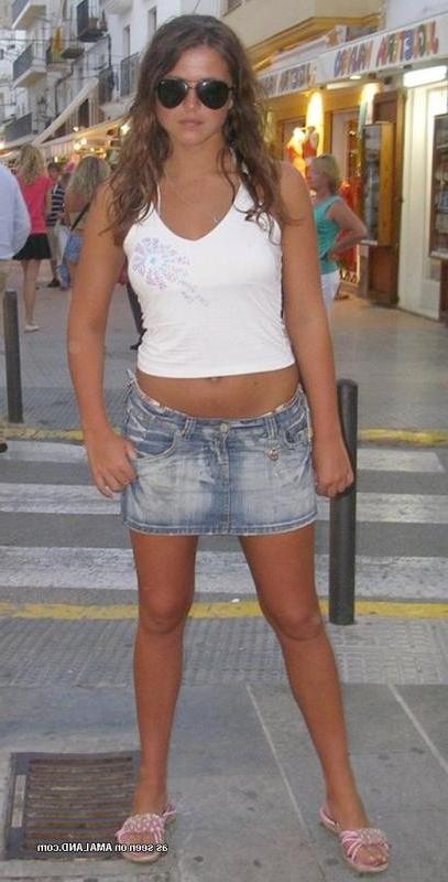 13P Picture set of sexy steamy hot non-nude babes