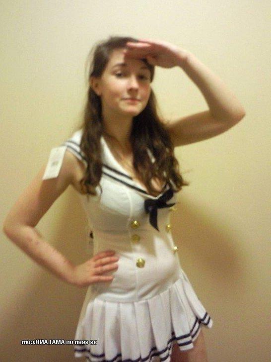 14P Pics of a brunette cutie posing in various sexy outfits
