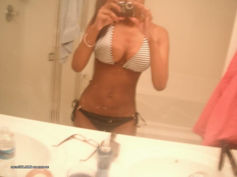 10P Black girlfriend with fine tits selfshooting for her pal