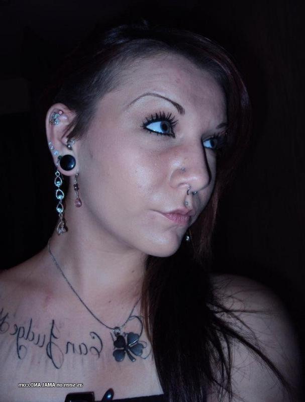 7P Collection of a sexy non-nude babe camwhoring