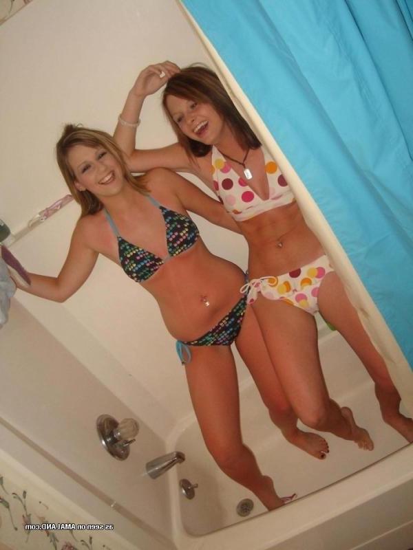 10P Sexy amateur non-nude chicks posing for their BFs