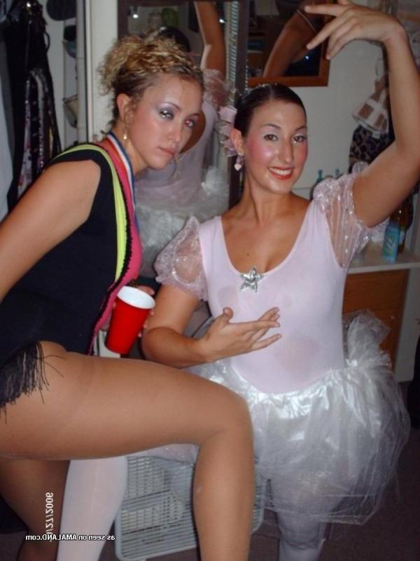 10P Naughty non-nude pics of GFs in sexy stockings