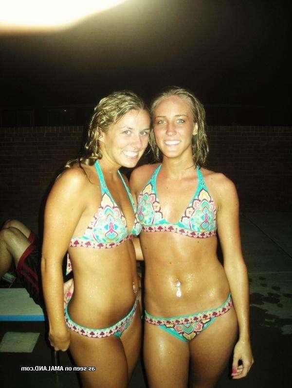 10P Hot amateur babes teasing and posing in bikinis